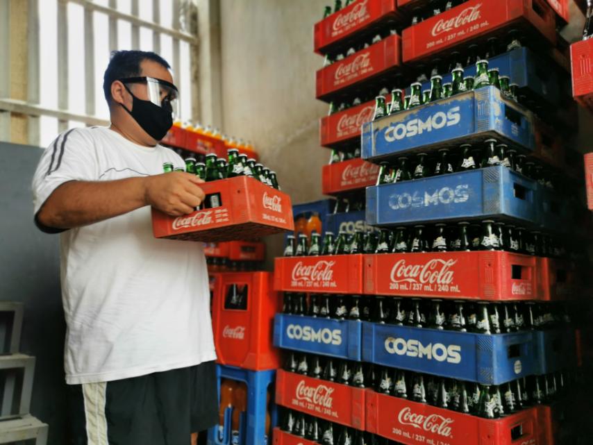 45-year old Billy Belleza, a pioneer member of the Coca-Cola Balik Pinas program, said that through the full support of Coca-Cola, his business has been thriving even amidst the pandemic.