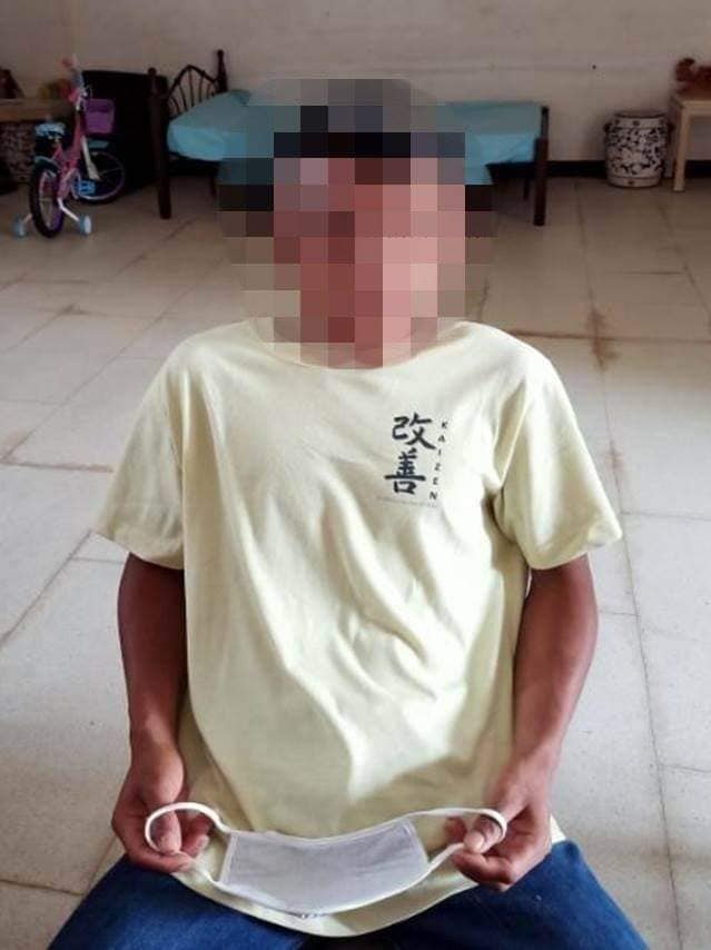 Alyas Jomar, another surrenderee, a former New People's Army fighter who said that they decided to give up after realizing that the promised "change" on their lives will not be coming true. | Photo from the Philippine Army
