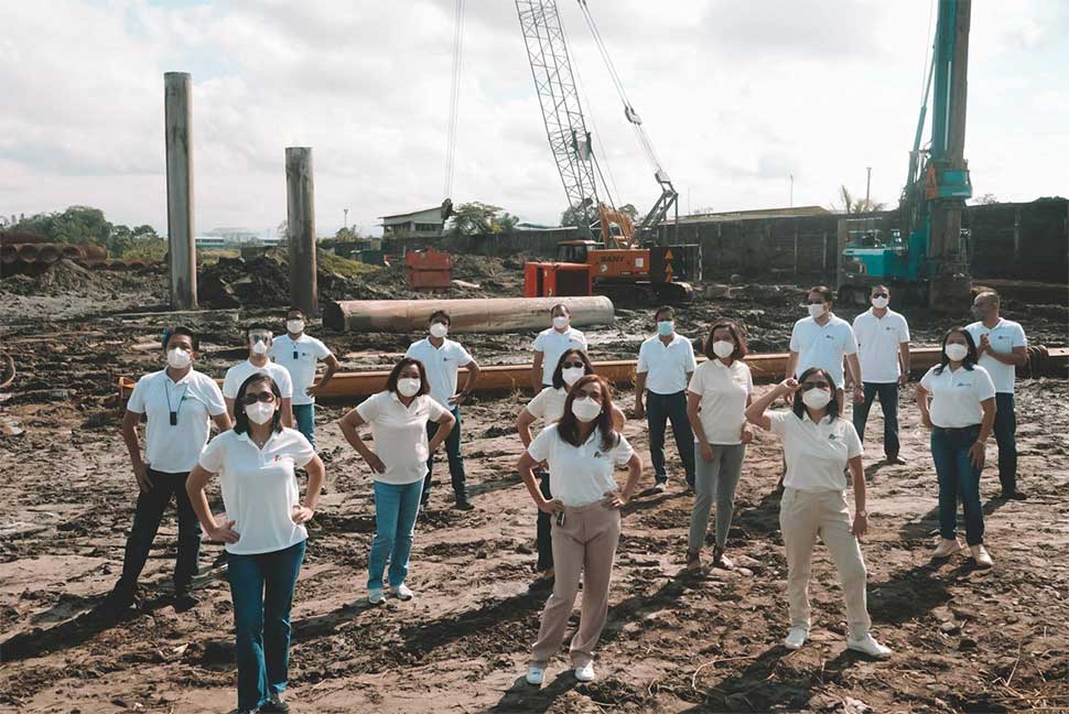 Doctors of Allied Care Experts Medical Center on the site where a hospital will soon rise. | Photo by Rodney A. Jarder Jr.