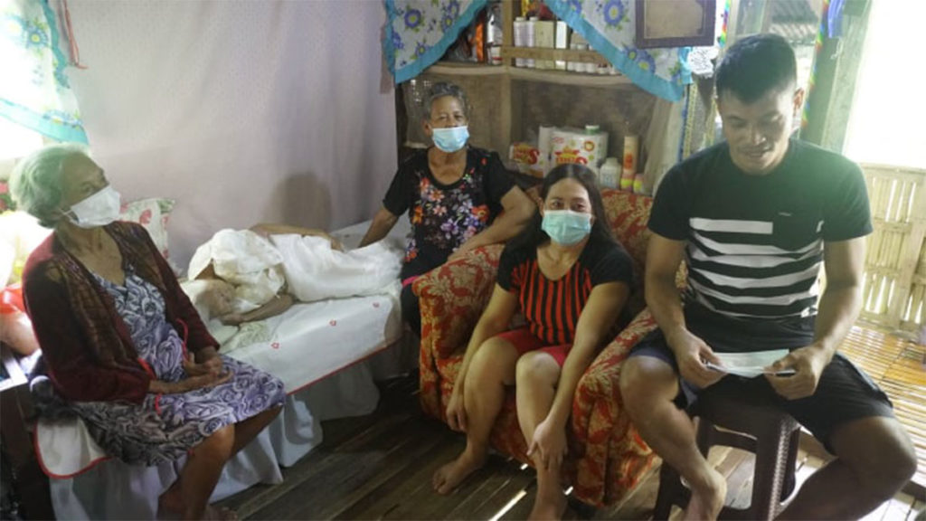 Lola Iska, the term of endearment for Francisca Susano, sleeps after thanking well-wishers who came to her house in the morning of 11 September 2021, her 124th birthday. | Photo by Rodney A Jarder Jr