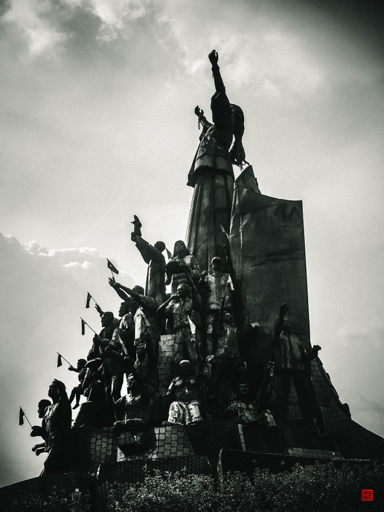 " People Power Monument " by Daniel Go, Flickr is licensed under CC BY-NC 2.0