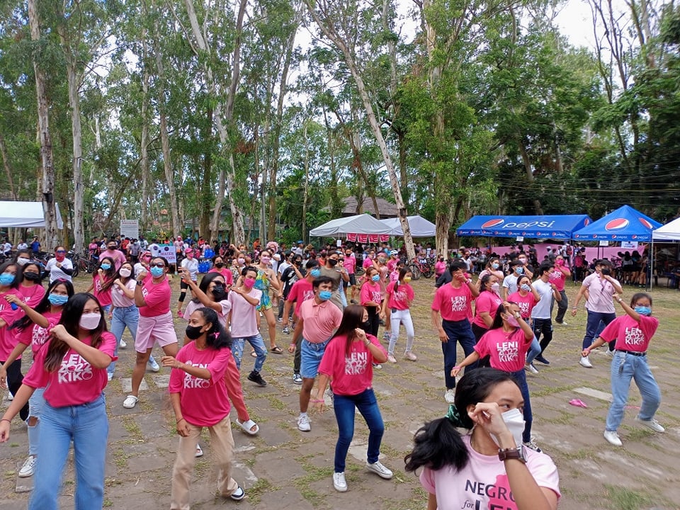 zumba at panaad for leni