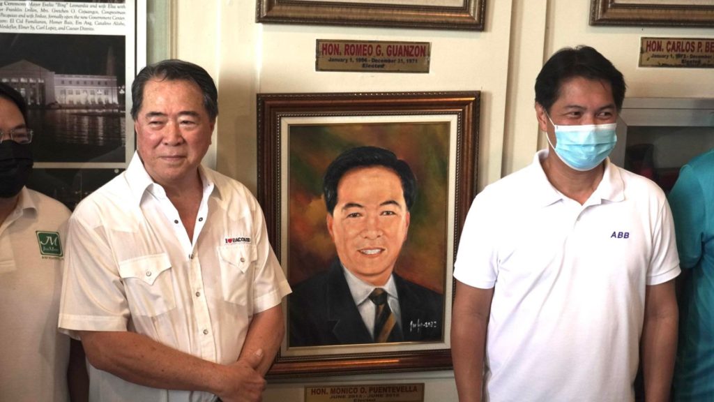 Former Bacolod City Mayor, Monico Puentevella and incumbent Mayor Albee Benitez. | DNX file photo.