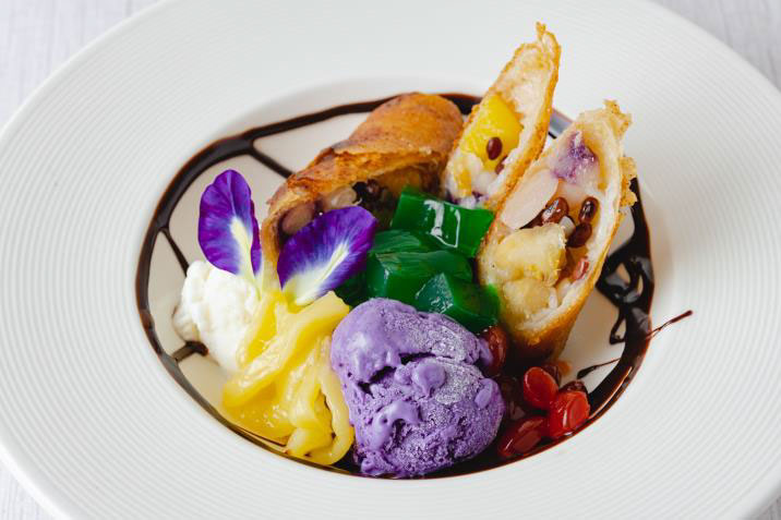 Halo-Halo Turon.
