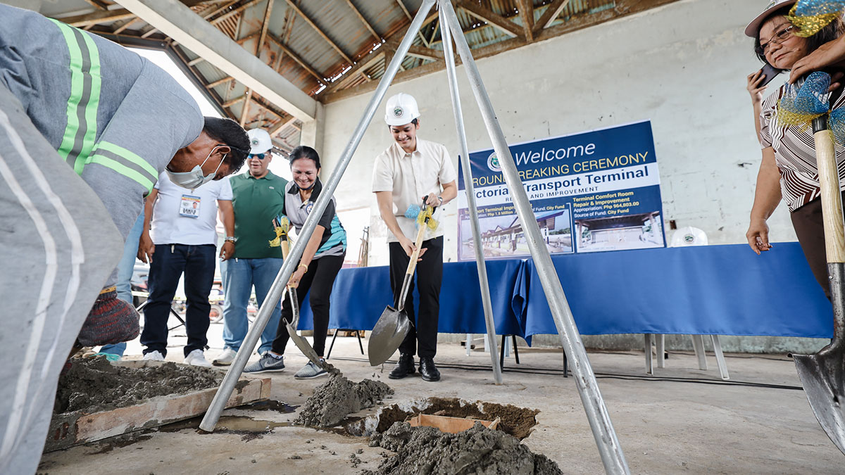 In Full: Victorias City holds groundbreaking rites for four projects