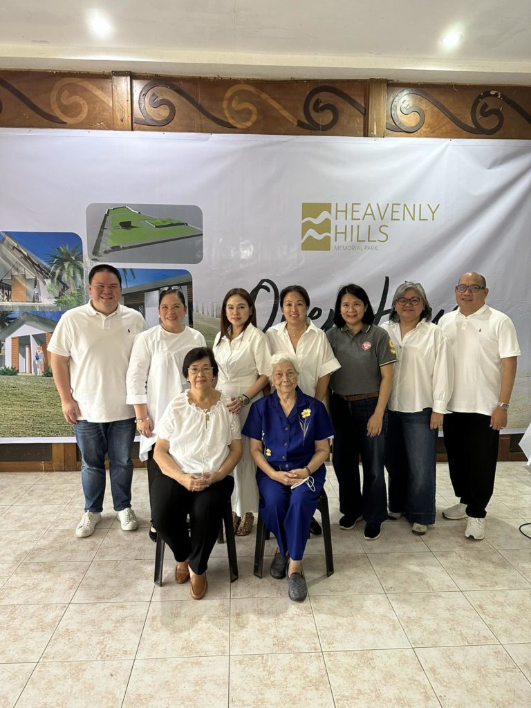 The Marañon and Abelido family during the soft opening of the Heavenly Hills Memorial Park, the first private cemetery in Sagay City. Seated L-R: Emilia Abelido and Dr. Marilyn Marañon. Standing L-R: Niko Abelido, Lulu Abelido, Gen Sasuman, Michelle Abelido, Iday Valderrama, Joy Perez and Verlyn Perez.